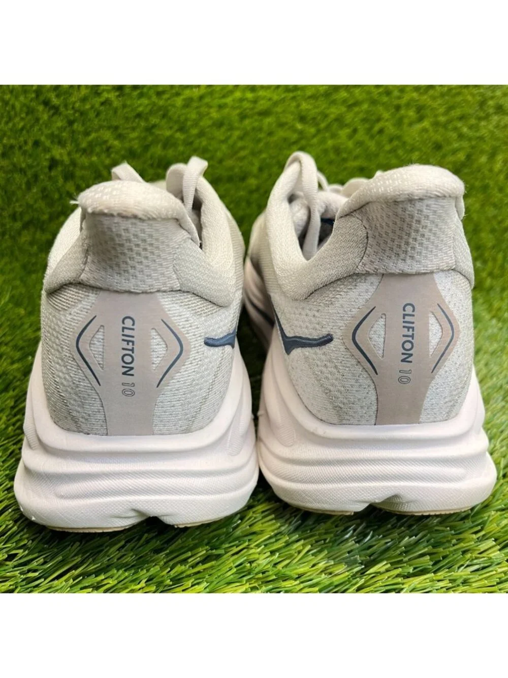 Hoka One One Clifton 10 Mens Size 10 Gray Beige Athletic Running Shoes Sneakers